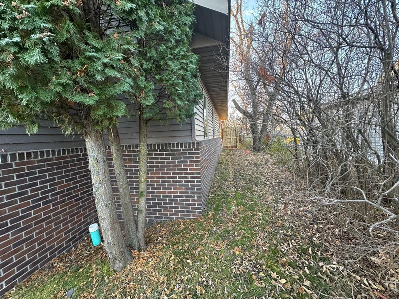 612 5th St NW, Bemidji, MN 56601