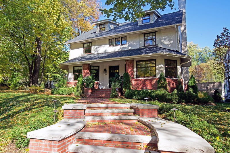 2125 Kenwood Pw, Minneapolis, MN 55405
