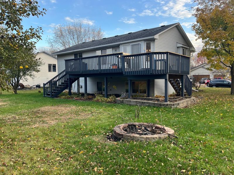 1010 Meadow St, Cologne, MN 55322