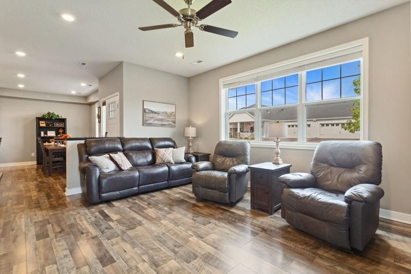 19537 Millpond Way, Rogers, MN 55311