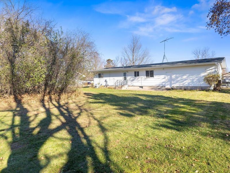 615 S 2nd St, Luck, WI 54853