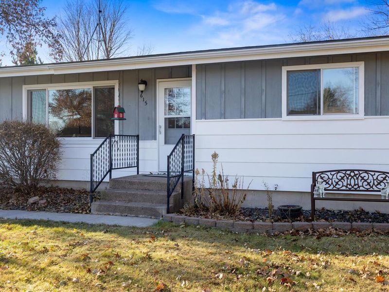 615 S 2nd St, Luck, WI 54853