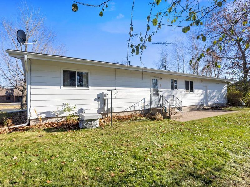 615 S 2nd St, Luck, WI 54853