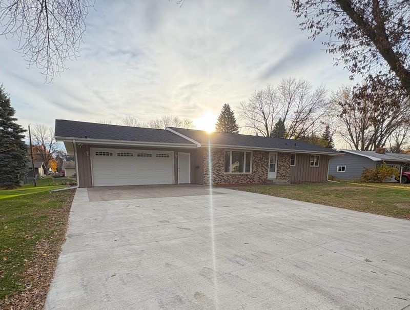 1624 N 5th St, Montevideo, MN 56265