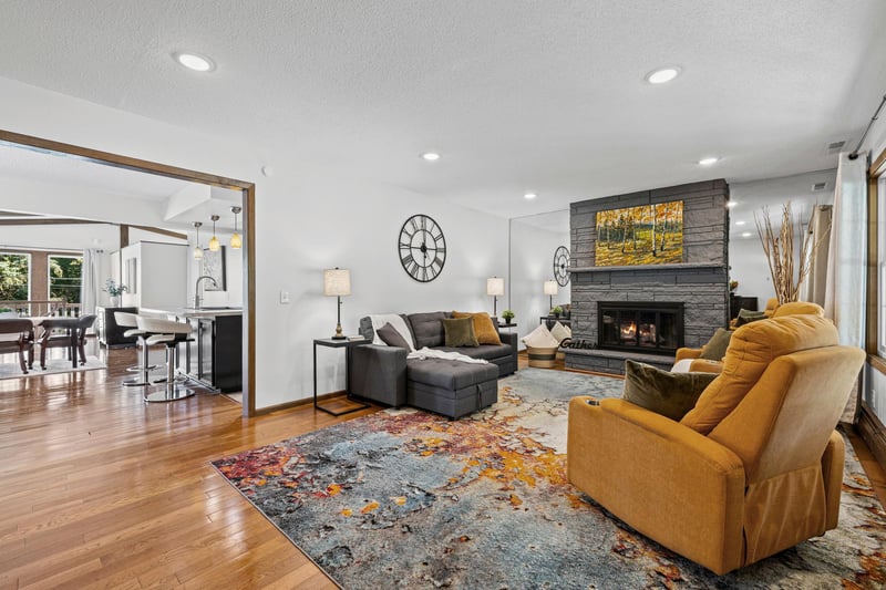 8600 Northwood Pw, New Hope, MN 55427