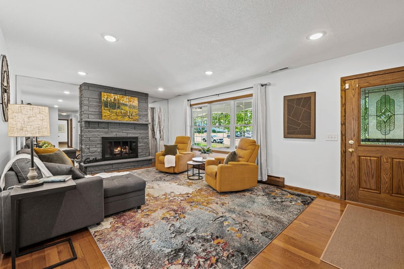 8600 Northwood Pw, New Hope, MN 55427