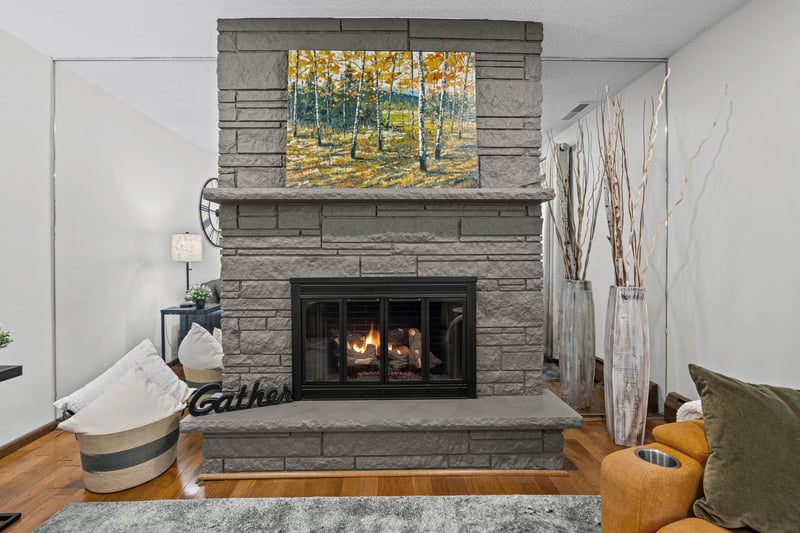 8600 Northwood Pw, New Hope, MN 55427