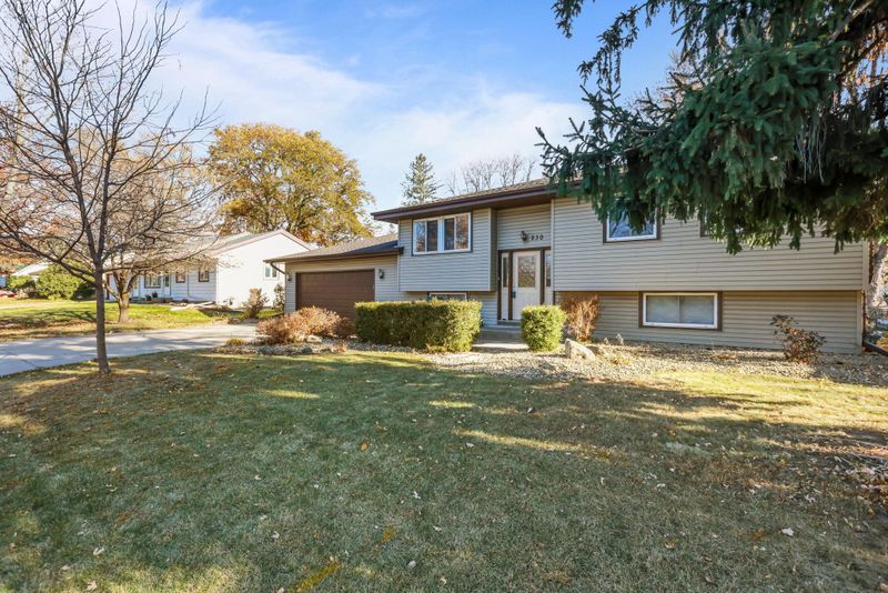 230 Aurora Ln, Circle Pines, MN 55014