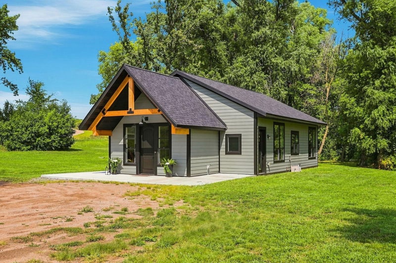3571 County Road 37 Nw, Maple Lake, MN 55358