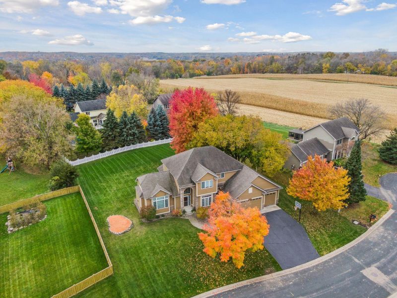6685 Walnut Dr, Mound, MN 55364
