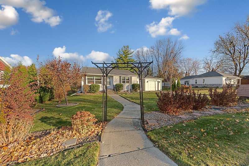 709 N Main St, Janesville, MN 56048