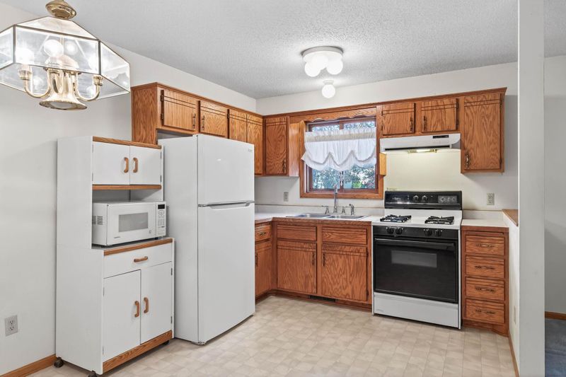 25965 9th St W, Zimmerman, MN 55398