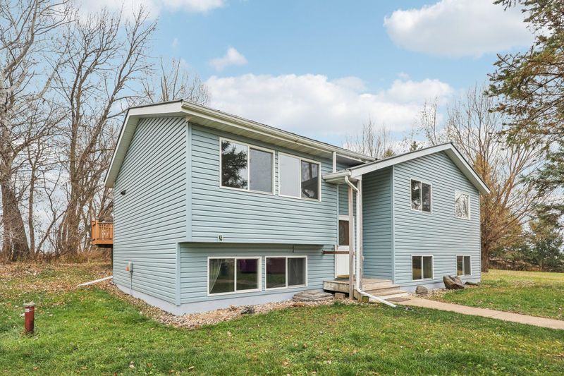 17385 142nd St, Hamburg, MN 55339