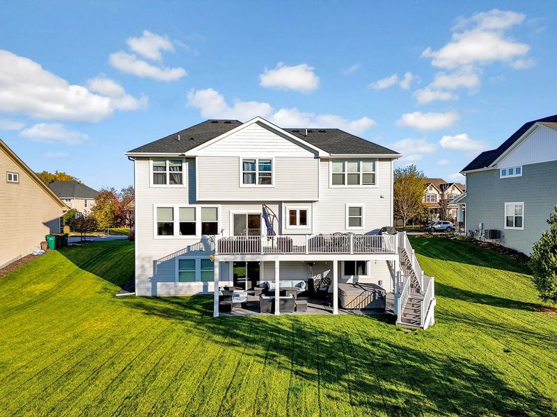 2885 White Pine Way, Stillwater, MN 55082