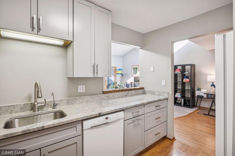 3150 Glen Oaks Ave #310A, White Bear Lake, MN 55110