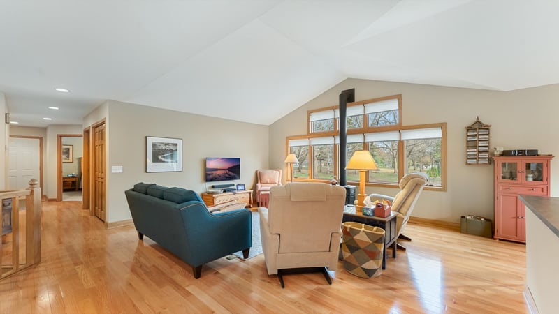 875 Louise Ave SE, Cokato, MN 55321