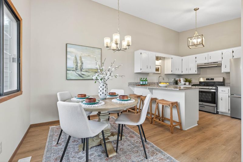 4410 Clover Ln, Eagan, MN 55122