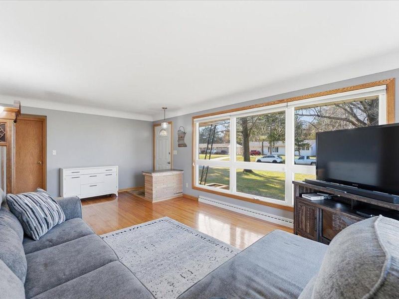 100 9th Ave S, Sauk Rapids, MN 56379