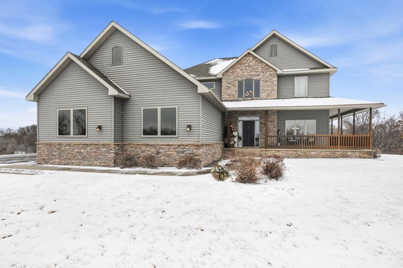 1872 Dom Cir, Saint Augusta, MN 55320