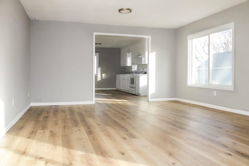 108 N Secor St, Bricelyn, MN 56014