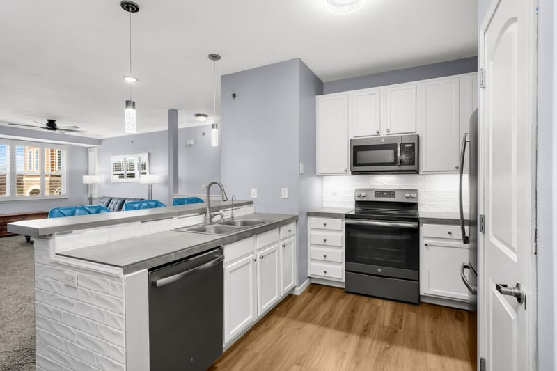 10075 City Walk Dr #205, Woodbury, MN 55129