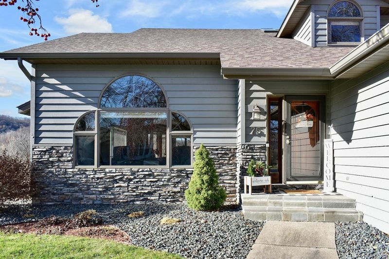 75 Debi Lei Dr, Winona, MN 55987