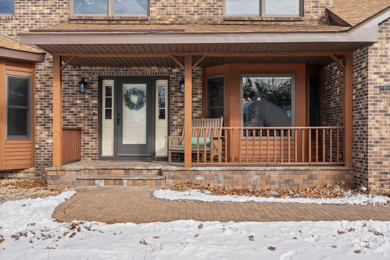 115 Woodridge Ln, Lino Lakes, MN 55014
