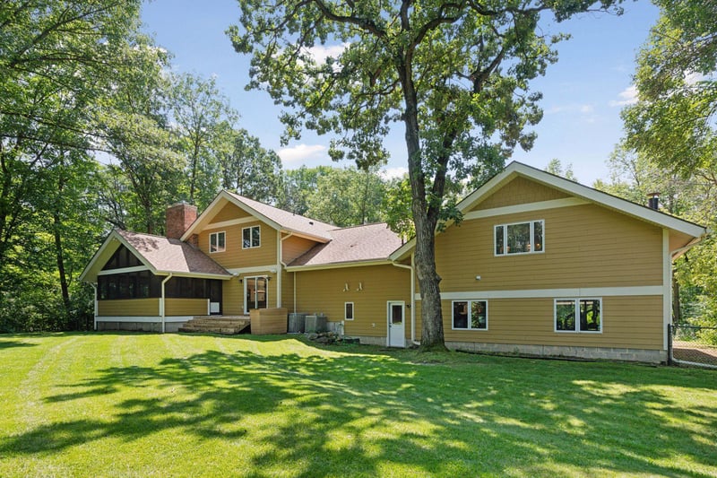 2413 Indian Rd W, Minnetonka, MN 55305