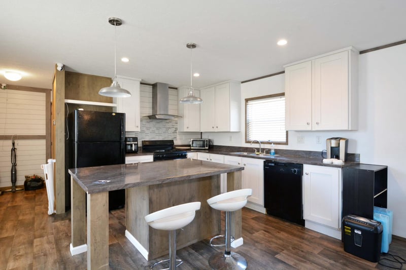 1368 96th Ln NE, Blaine, MN 55434