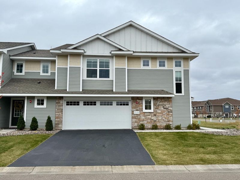 2170 Bay Dr, Lino Lakes, MN 55038