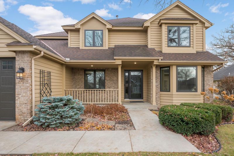 13158 Galleria Pl, Apple Valley, MN 55124