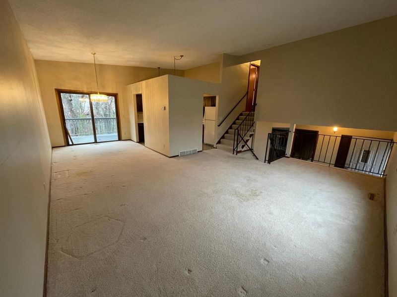 13204 Parkwood Dr, Burnsville, MN 55337