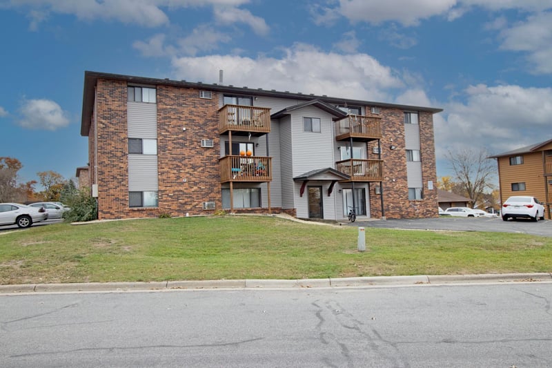 1317 13th Street Cir, Sauk Rapids, MN 56379