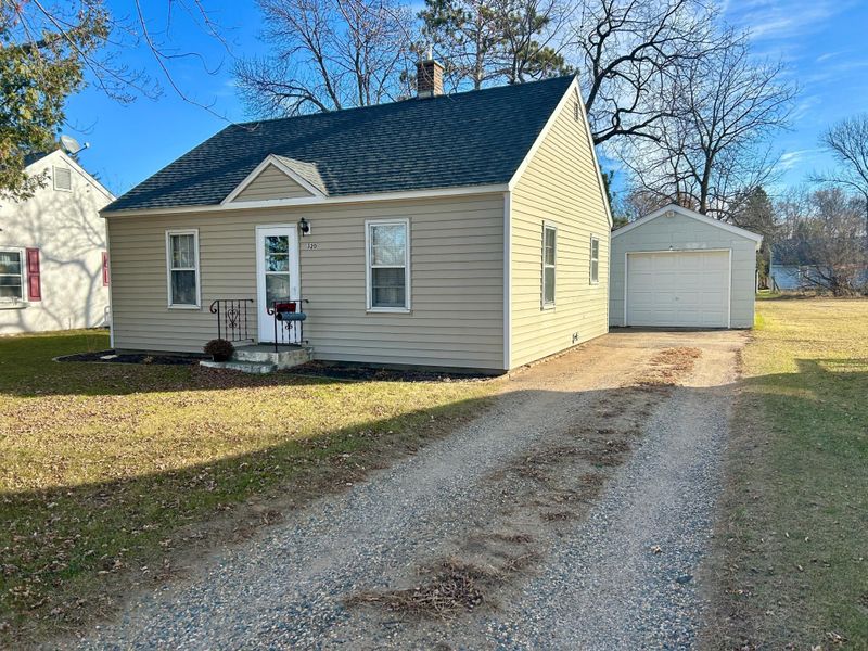 320 3rd St NW, Wadena, MN 56482