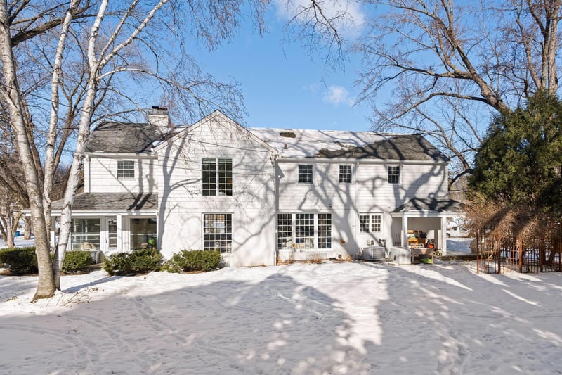 1 Spur Rd, Edina, MN 55436