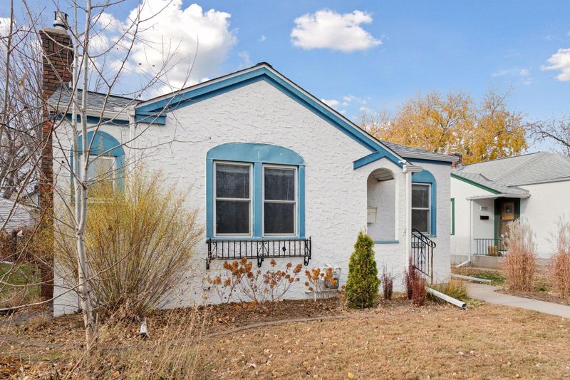 3916 22nd Ave S, Minneapolis, MN 55407