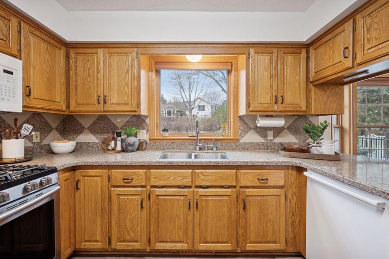 11647 Magnolia Ct N, Champlin, MN 55316