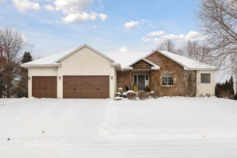 227 Palomino Ln, Lino Lakes, MN 55014