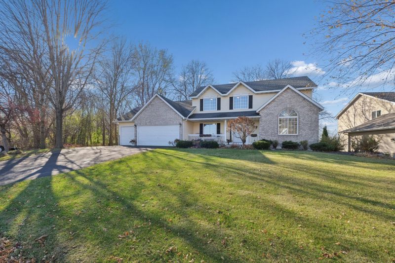363 Geranium Dr, Watertown, MN 55388