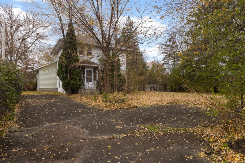 1890 Hamline Ave N, Roseville, MN 55113