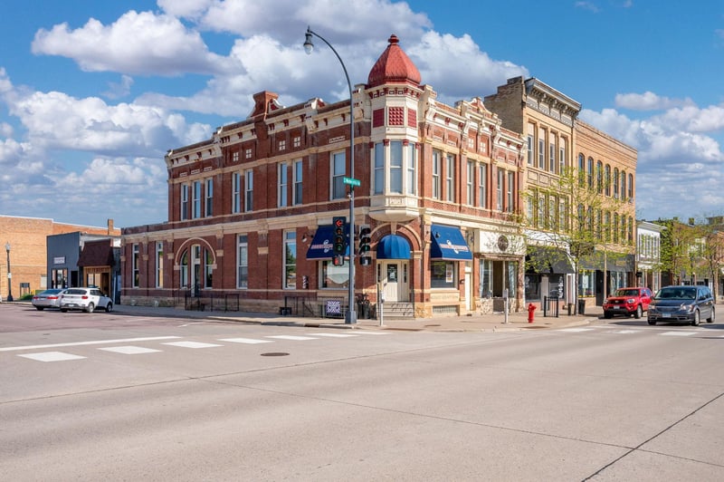 224 S Minnesota Ave, Saint Peter, MN 56082