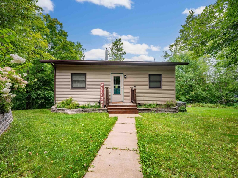 33512 N Portage Trl, Grand Rapids, MN 55744