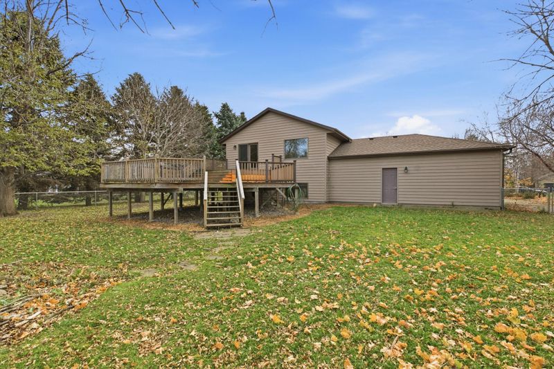 5707 Cardinal Ct, Saint Cloud, MN 56303