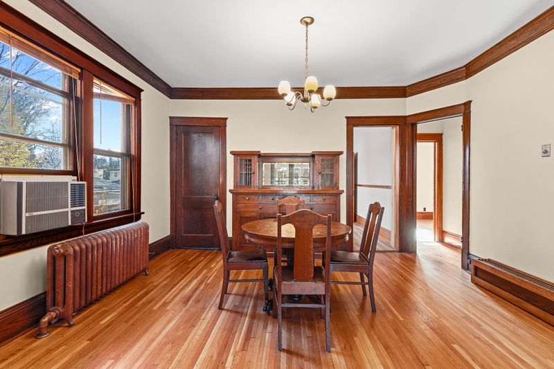 1882 Ashland Ave, Saint Paul, MN 55104