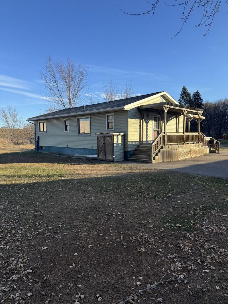 1709 Crestview Dr, Little Falls, MN 56345