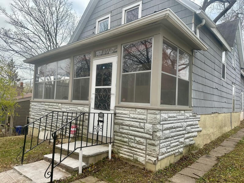 602 Ivy Ave E, Saint Paul, MN 55130
