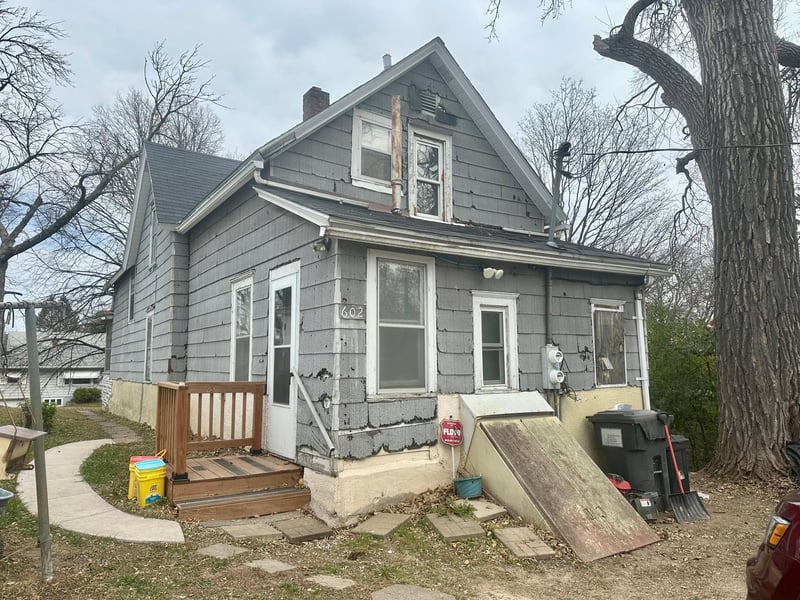 602 Ivy Ave E, Saint Paul, MN 55130