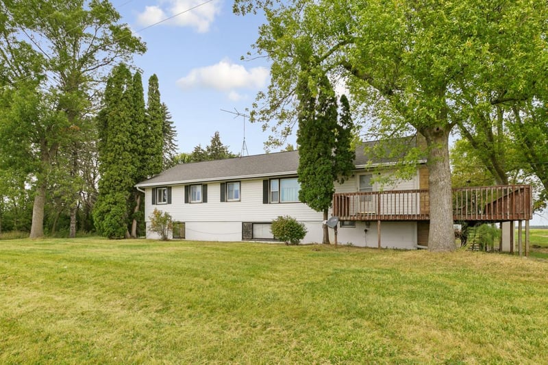44650 State Highway 19, Gaylord, MN 55334