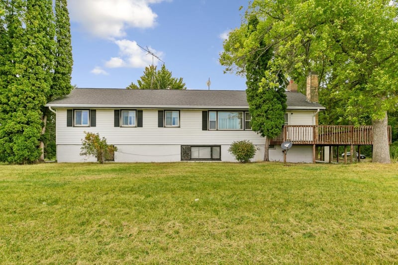 44650 State Highway 19, Gaylord, MN 55334