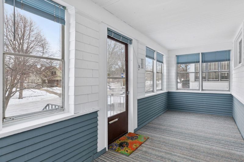 1736 Hubbard Ave, Saint Paul, MN 55104